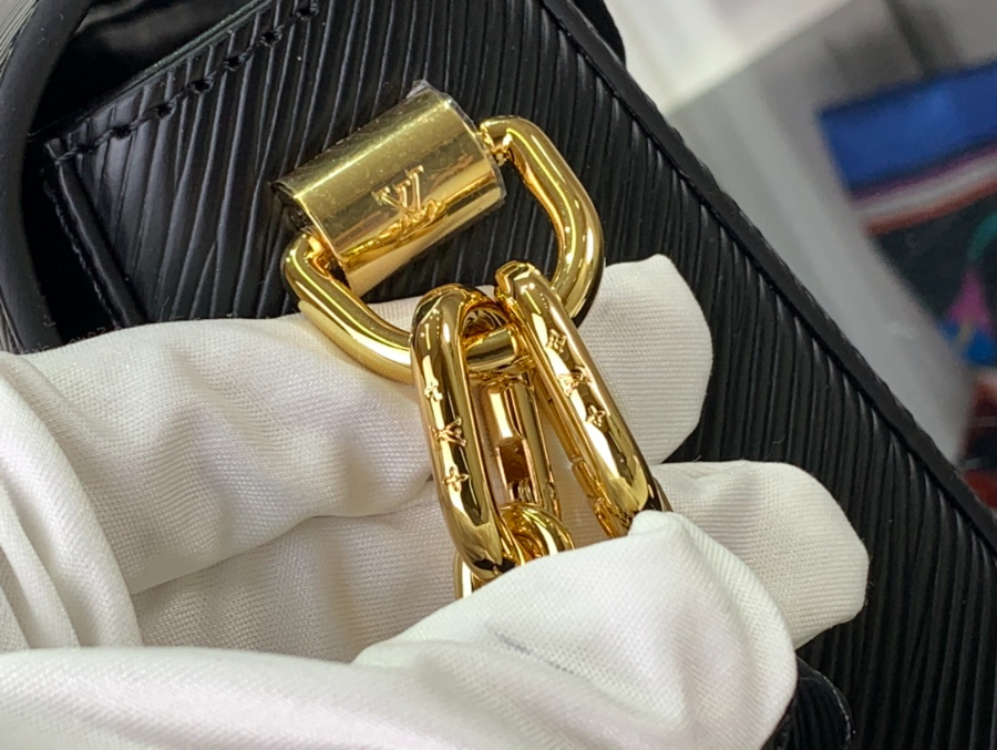 루이비통 트위스트 크로스백 M24550 23.5127cm 4컬러07.jpg