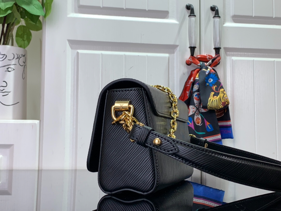 루이비통 트위스트 크로스백 M24550 23.5127cm 4컬러04.jpg