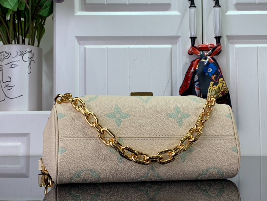 루이비통 페이버릿 모노그램 앙프렝뜨 레더 크림 24149cm M46842 M458133.jpg