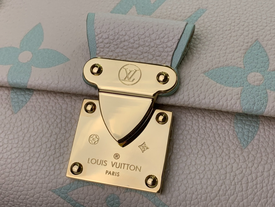 루이비통 페이버릿 모노그램 앙프렝뜨 레더 크림 24149cm M46842 M458138.jpg