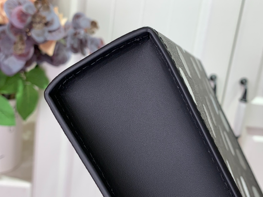 루이비통 x 야요이 쿠사마 포쉐트 보야주 블랙 실버 27216cm8.jpg