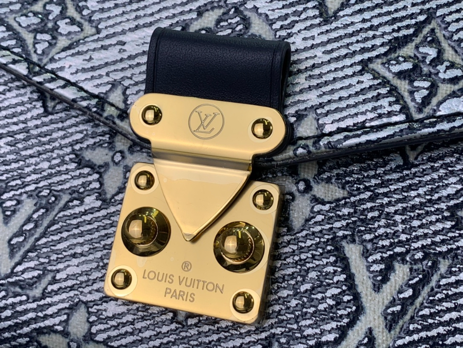 루이비통 포쉐트 메티스 이스트 웨스트 모노그램 블루 M22834 21.513.56cm6.jpg