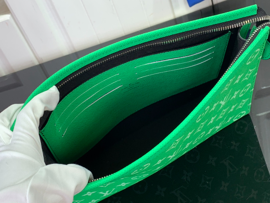 루이비통 포쉐트 보야주 MM M83099 2컬러 27215cm08.jpg