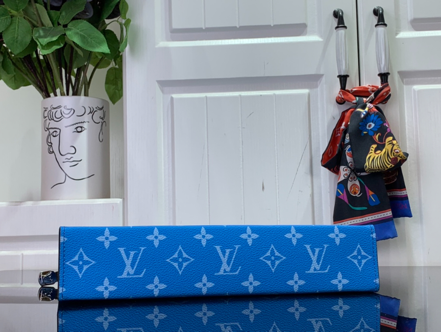 루이비통 포쉐트 보야주 MM M83099 2컬러 27215cm15.jpg