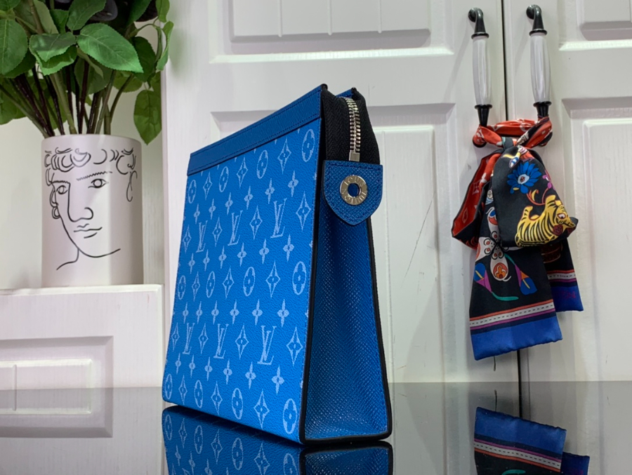 루이비통 포쉐트 보야주 MM M83099 2컬러 27215cm14.jpg