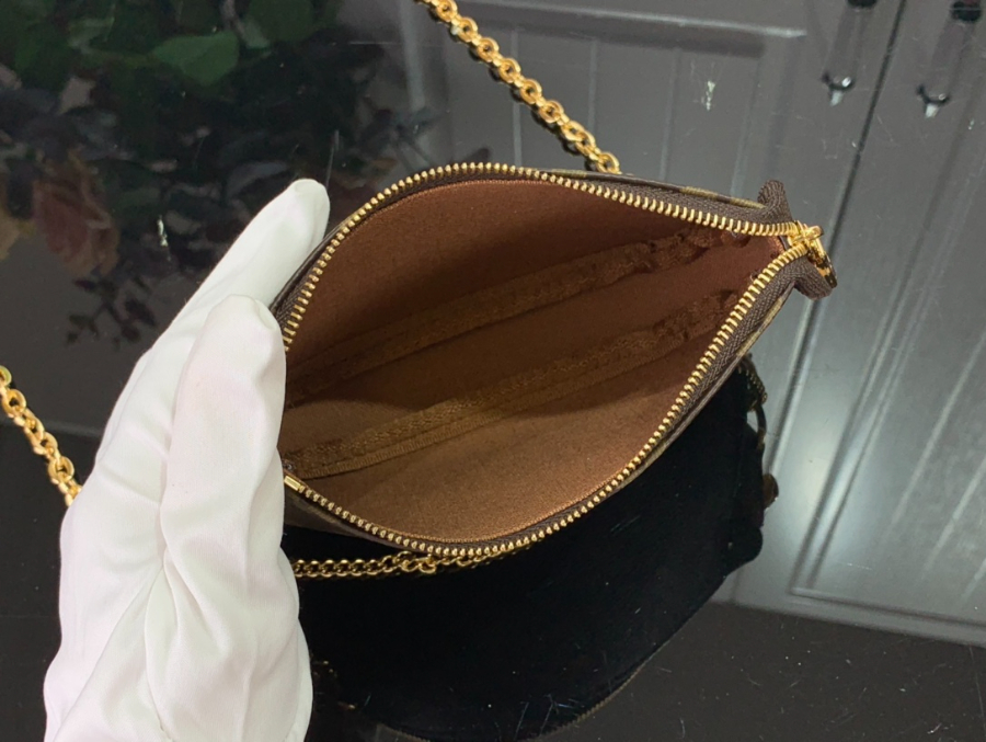 루이비통 미니 포쉐트 악세수아 온 체인 모노그램 M82510 15.510.54cm5.jpg