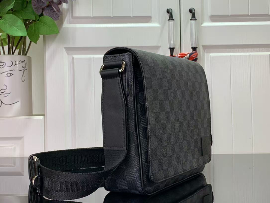 루이비통 블랙 다미에 메신저백 26207cm7.jpg