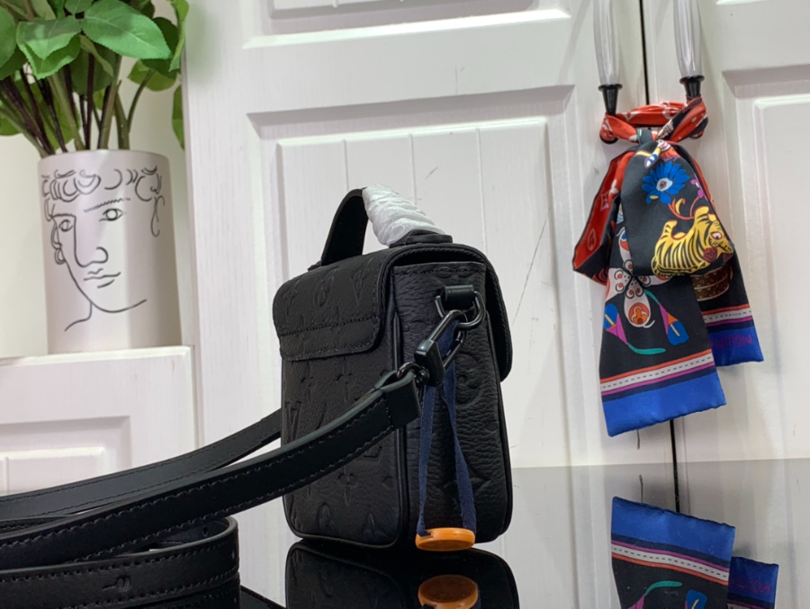 루이비통 피코 S 락 M83148 12.5115.5cm3.jpg