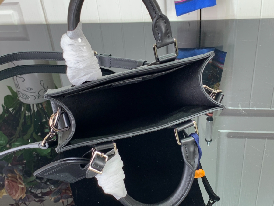 루이비통 삭 플라 미니 M46453 19227cm5.jpg