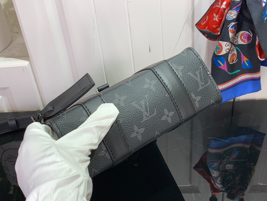 루이비통 삭 플라 미니 M46453 19227cm4.jpg