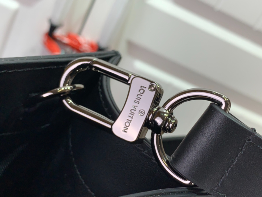 루이비통 삭 플라 블랙 M46452 36.5389cm6.jpg