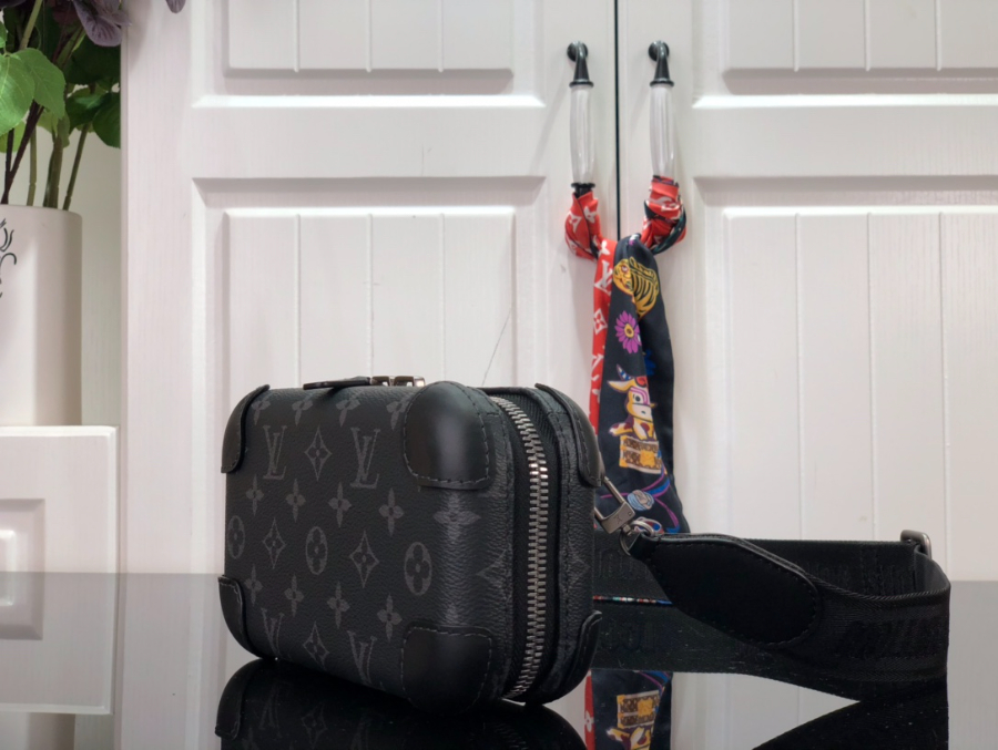 루이비통 호라이즌 클러치백 크로스백 M45579 21126.5cm3.jpg