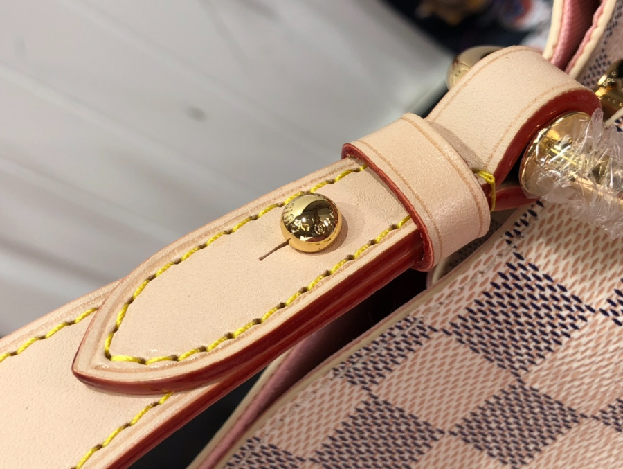 루이비통 화이트 체커보더 숄더백 M42233 2컬러 413514cm06.jpg