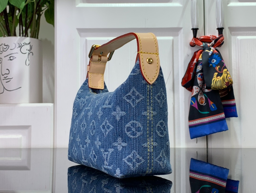 루이비통 힐스 포쉐트 모노그램 데님 블루 M82949 20.5616cm3.jpg