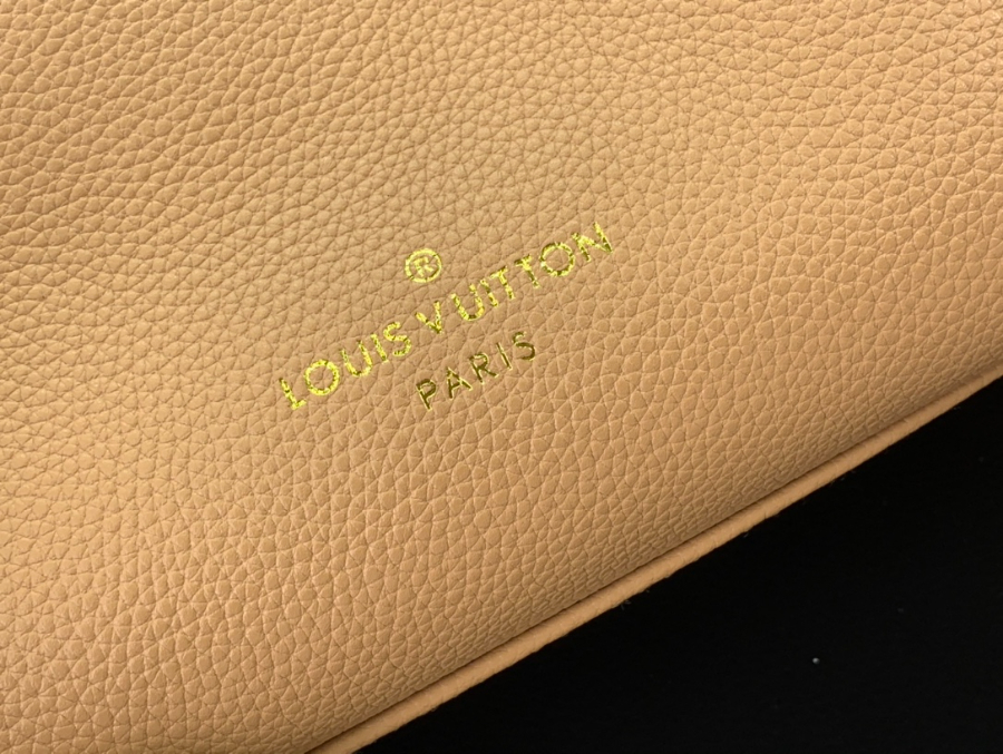 루이비통 온 마이 사이드 M21585 252012cm 브라운6.jpg