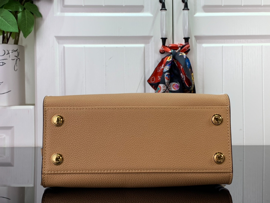 루이비통 온 마이 사이드 M21585 252012cm 브라운4.jpg