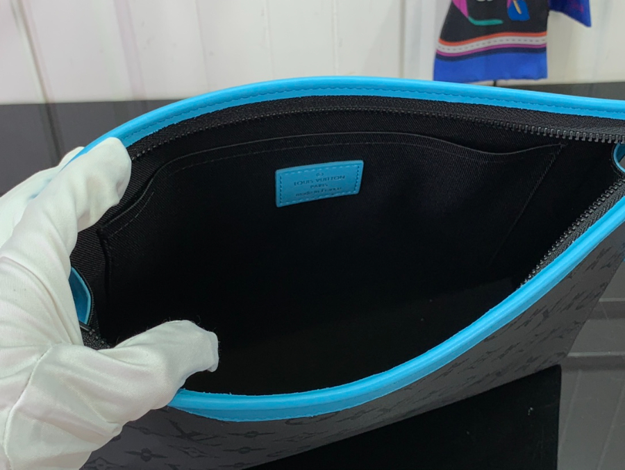 이비통 포쉐트 보야주 파우치 M11466 27216cm 블루6.jpg