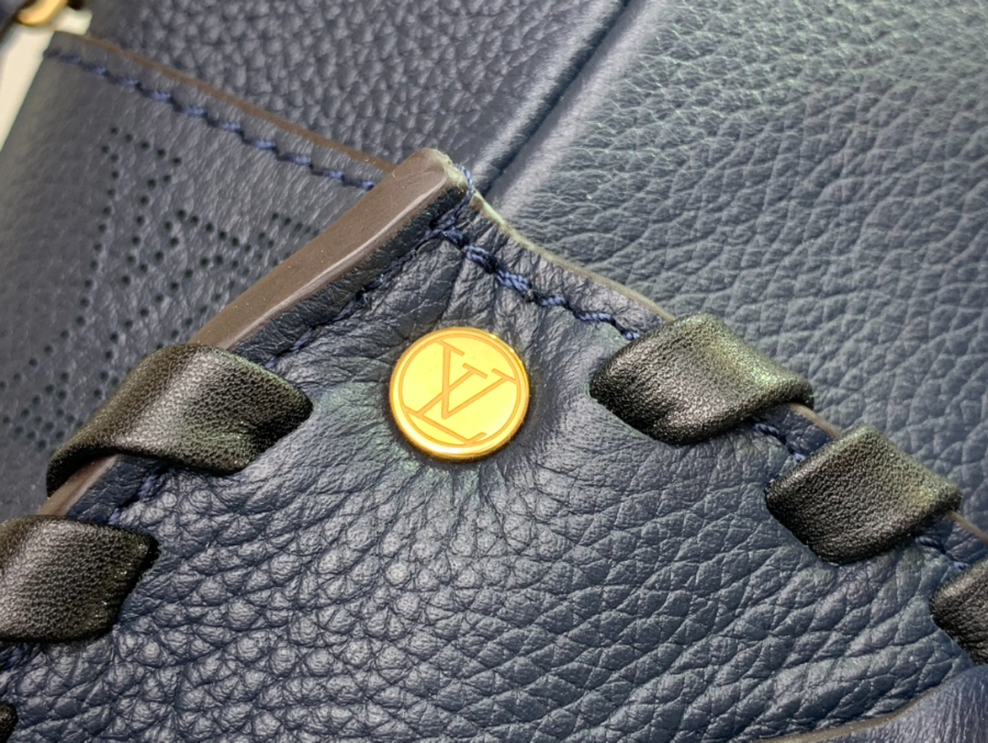 루이비통 온 마이 사이드 토트백 블랙 M21569 21585 302414cm7.jpg