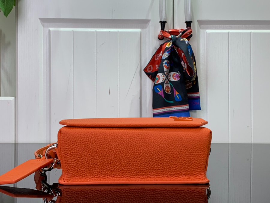 루이비통 패스트라인 웨어러블 월렛 M82085 17.3127cm 오렌지4.jpg