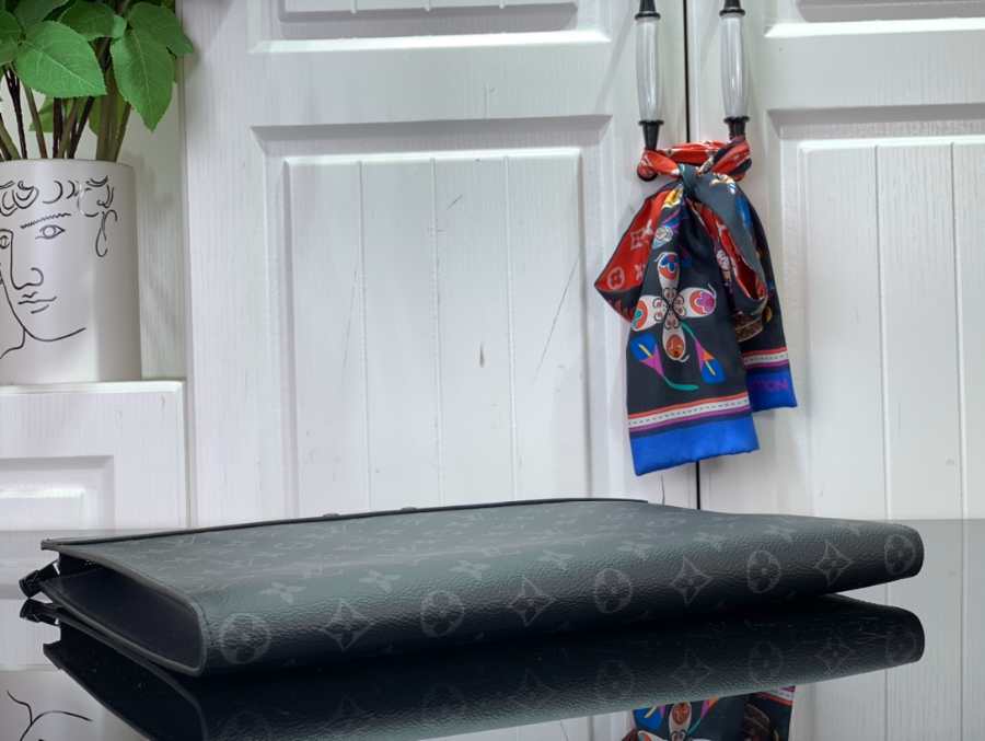 루이비통 포쉐트 주르 모노그램 이클립스 M82074 35252.8cm4.jpg