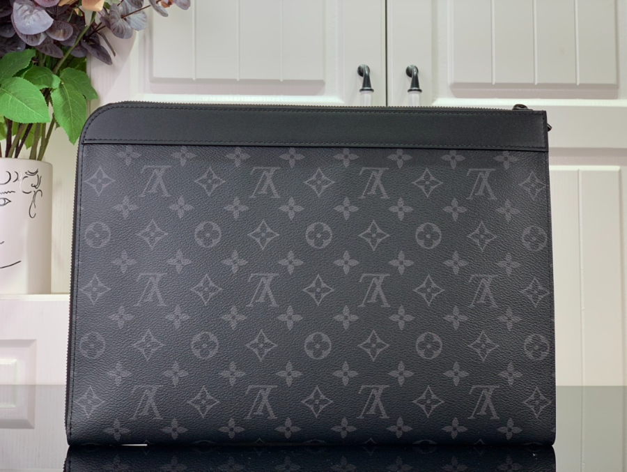 루이비통 포쉐트 주르 모노그램 이클립스 M82074 35252.8cm2.jpg