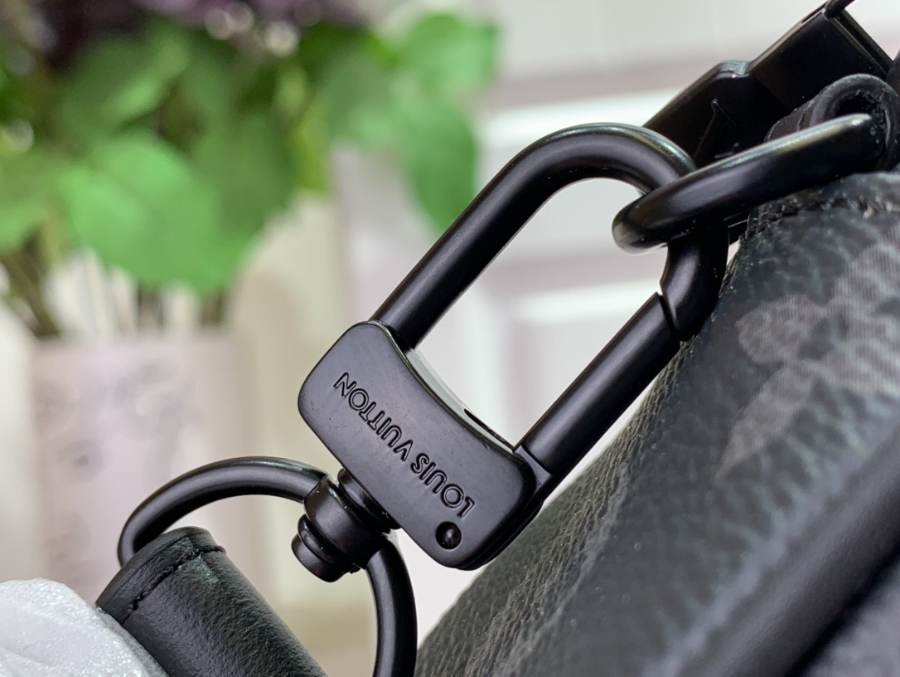 루이비통 포쉐트 카사이 클러치백 M82076 N60501 2515.56.5cm 2종6.jpg