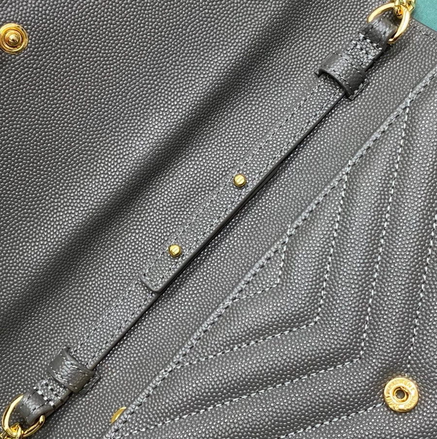 로랑 그랑 드 뿌드르 가죽 소재 CASSANDER 클래식 체인 지갑 377828 22.5414cm 초록색8.jpg