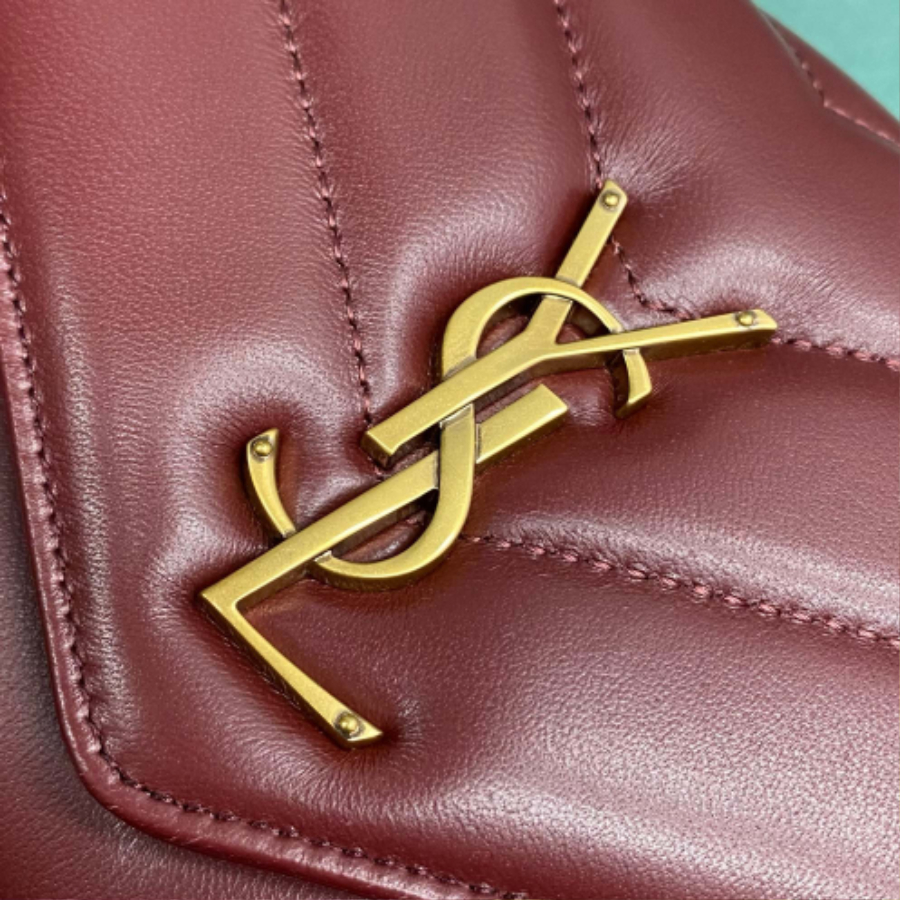 생로랑 MATELASSE 램스킨 소재의 LOULOU 루루 스몰백 801437 24146cm 와인6.jpg