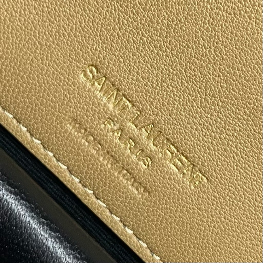 생로랑 MATELASSE 마틀라세 램스킨 소재의 LOULOU 루루 미디엄 백 801439 29178cm 라이트 브라운9.jpg