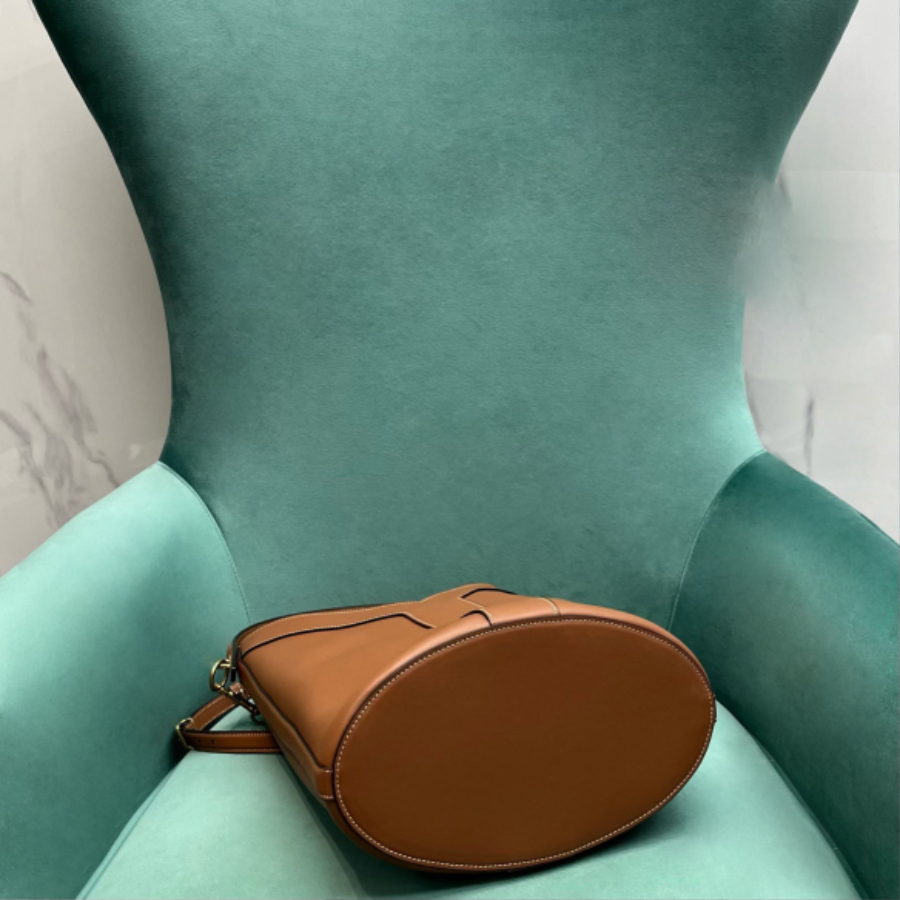 생로랑 가죽 소재 Y 탑 핸들 버킷 백 브라운 840891 253415cm05.jpg