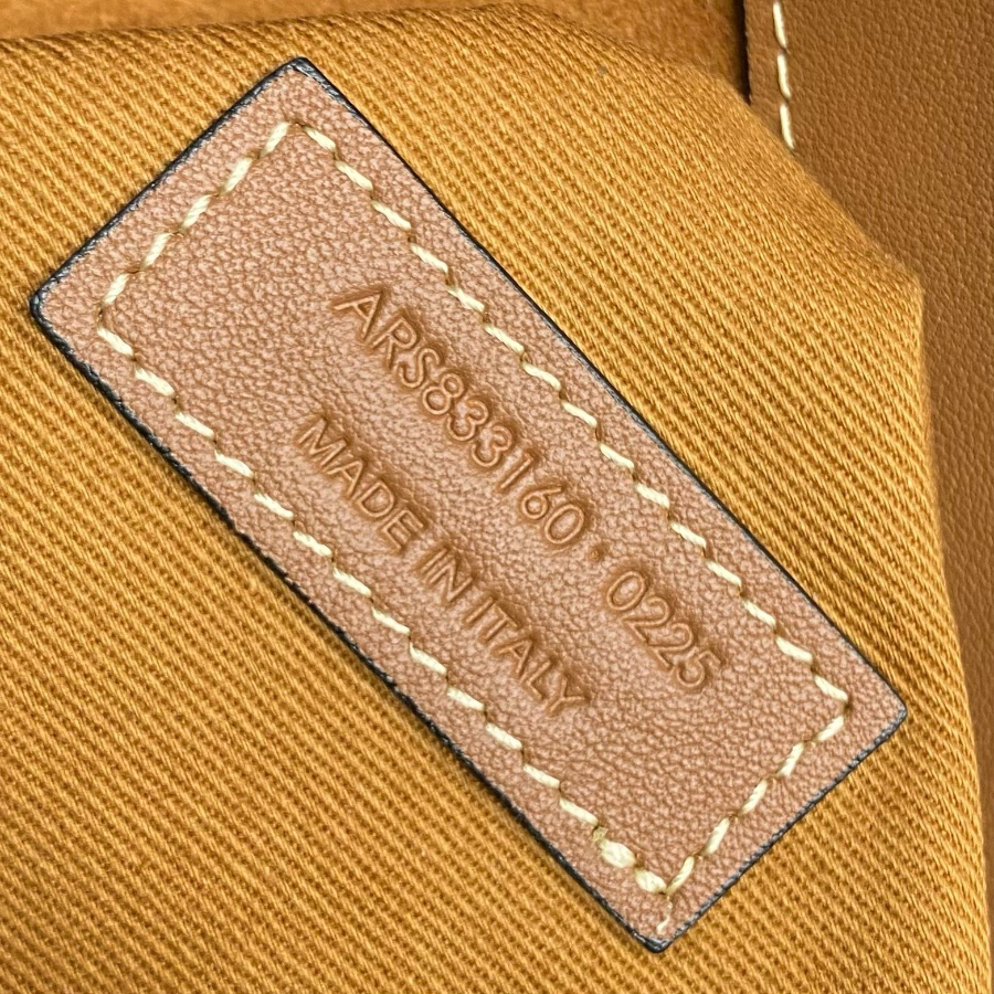 생로랑 가죽 소재의 Y 스몰 호보백 브라운 833160 2514.526cm10.jpg