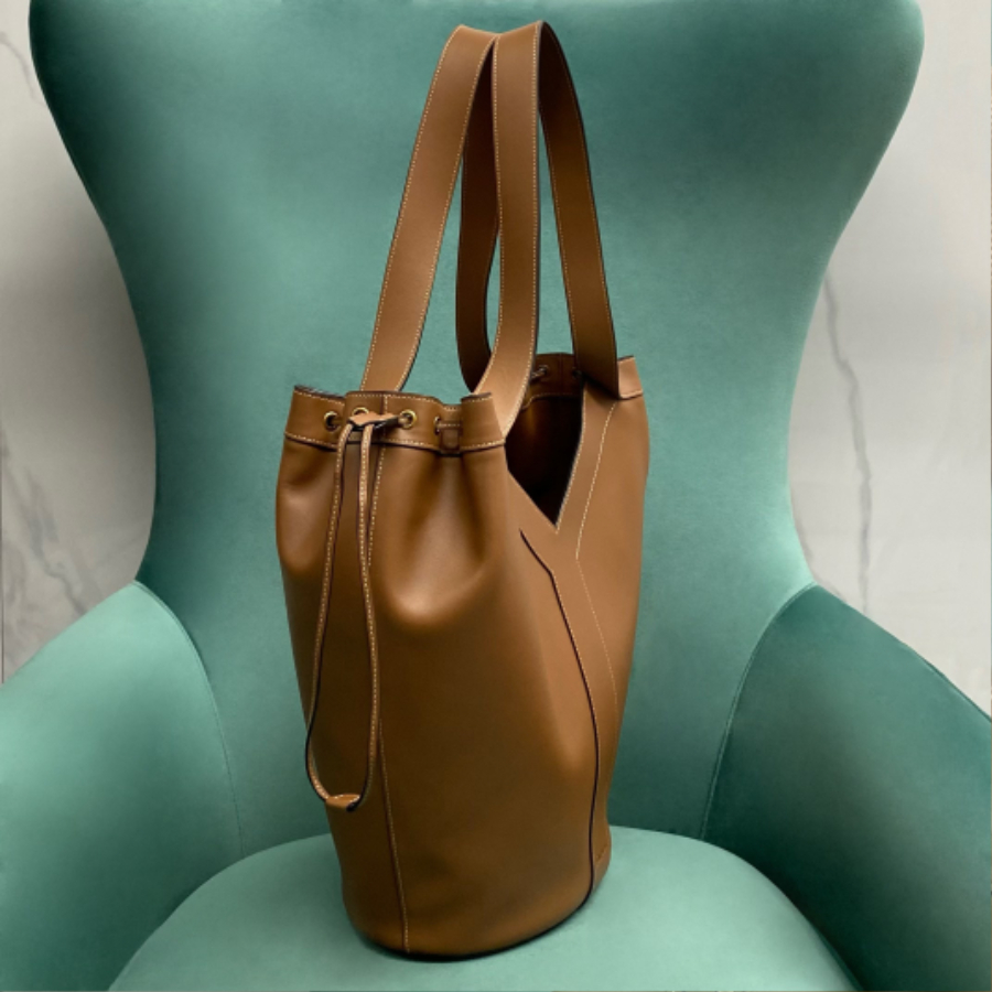 생로랑 가죽 소재의 Y 스몰 호보백 브라운 833160 2514.526cm03.jpg