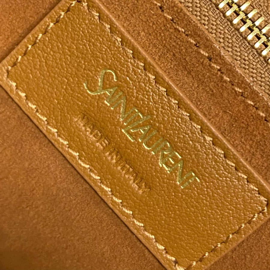 생로랑 가죽 소재의 Y 토트 817602 372333cm 브라운9.jpg