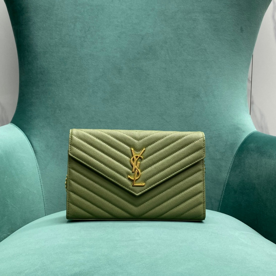 생로랑 그랑 드 뿌드르 가죽 소재 CASSANDER 클래식 체인 지갑 377828 22.5414cm 그린1.jpg