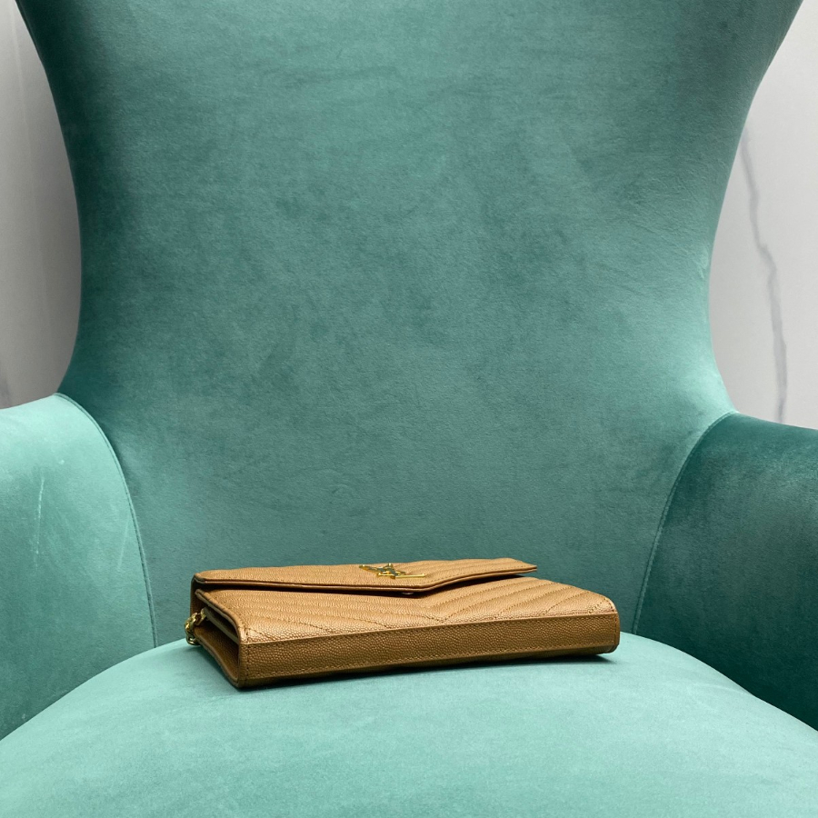 생로랑 그랑 드 뿌드르 가죽 소재 CASSANDER 클래식 체인 지갑 377828 22.5414cm 라이트 브라운5.jpg