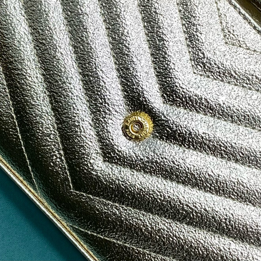 생로랑 그랑 드 뿌드르 가죽 소재 CASSANDER 클래식 체인 지갑 377828 22.5414cm 스몰 골드6.jpg