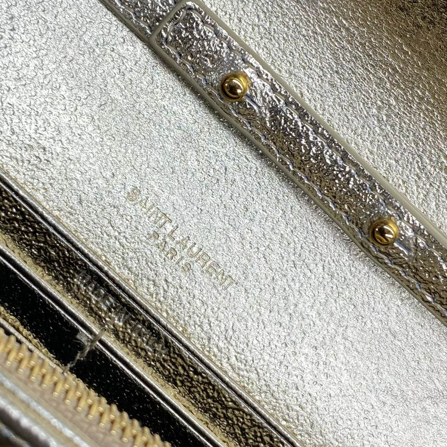 생로랑 그랑 드 뿌드르 가죽 소재 CASSANDER 클래식 체인 지갑 377828 22.5414cm 스몰 골드9.jpg