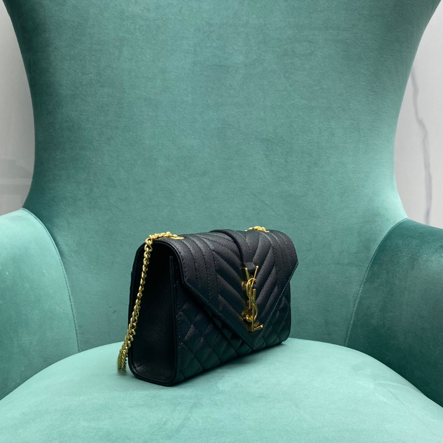 생로랑 그랑 드 뿌드르 퀼팅 가죽 ENVELOPE 스몰 600195 21613cm 블랙 금장04.jpg