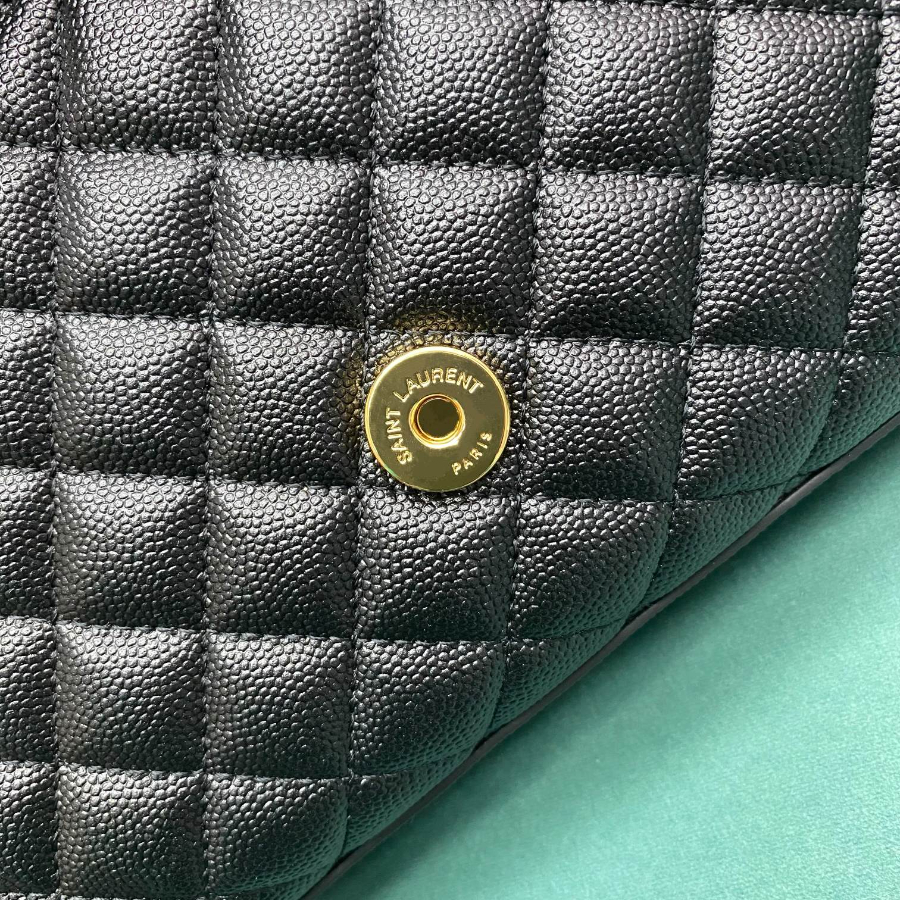 생로랑 그랑 드 뿌드르 퀼팅 가죽 ENVELOPE 스몰 600195 21613cm 블랙 금장06.jpg