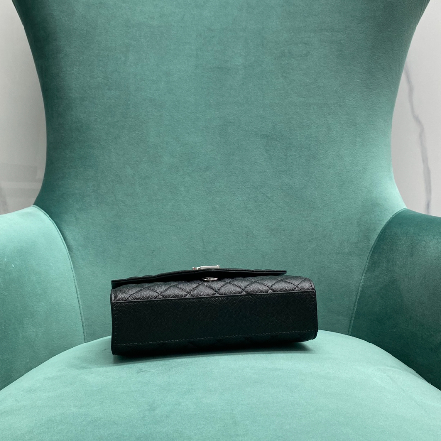 생로랑 그랑 드 뿌드르 퀼팅 가죽 ENVELOPE 스몰 600195 21613cm 블랙 은장05.jpg