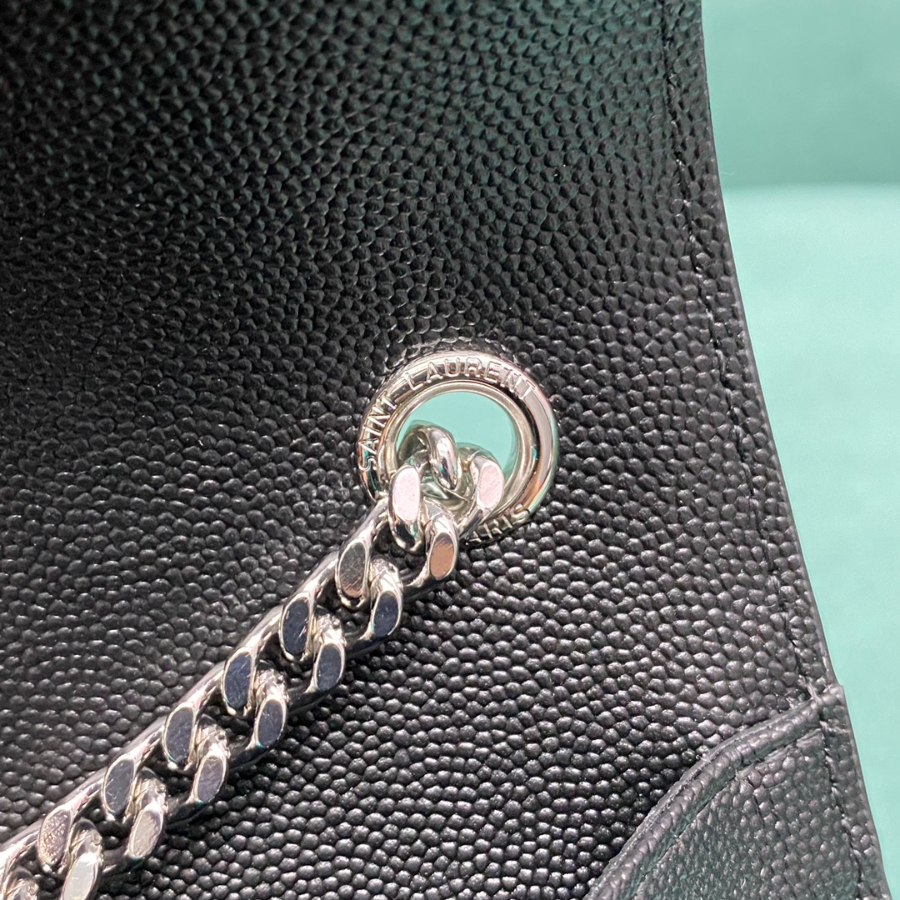 생로랑 그랑 드 뿌드르 퀼팅 가죽 ENVELOPE 스몰 600195 21613cm 블랙 은장09.jpg