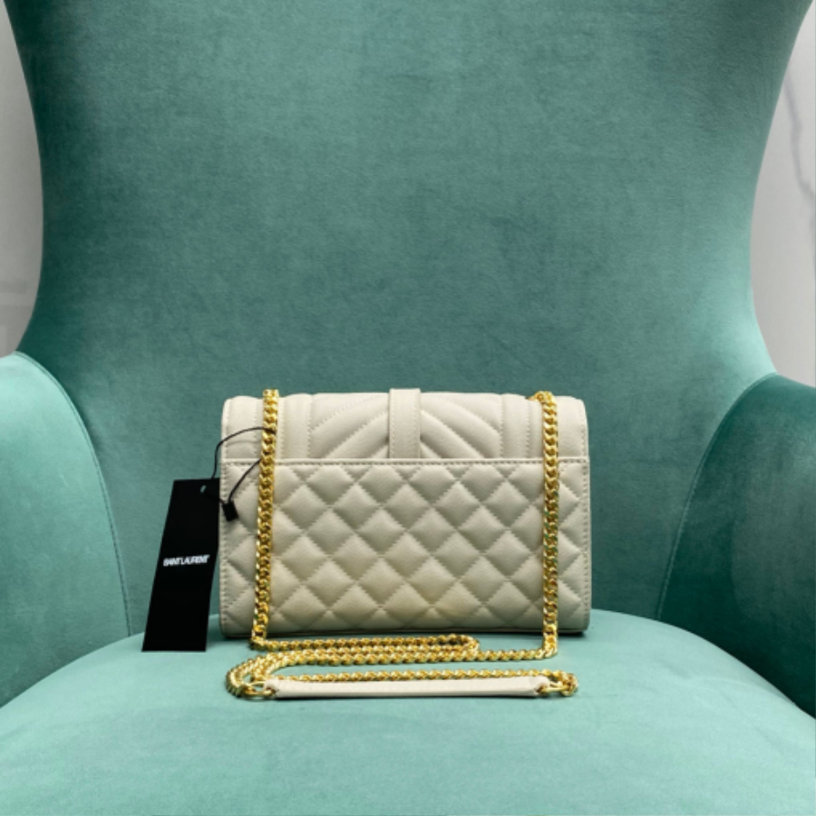 생로랑 그랑 드 뿌드르 퀼팅 가죽 ENVELOPE 스몰 600195 21613cm 화이트02.jpg