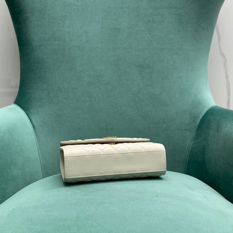 생로랑 그랑 드 뿌드르 퀼팅 가죽 ENVELOPE 스몰 600195 21613cm 화이트05.jpg