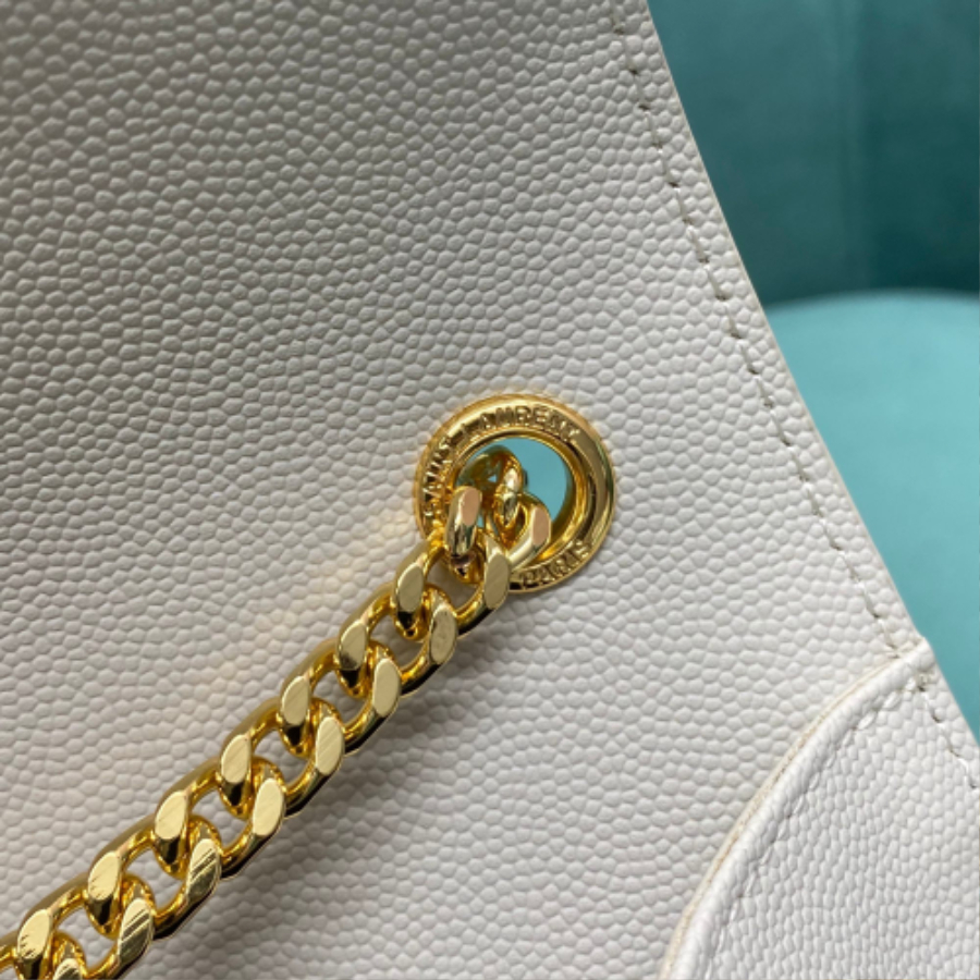 생로랑 그랑 드 뿌드르 퀼팅 가죽 ENVELOPE 스몰 600195 21613cm 화이트09.jpg