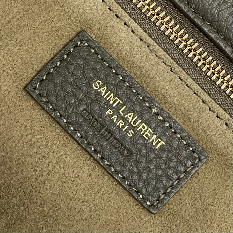 생로랑 그레인 가죽 소재의 LE 5 A 7 BEA 763435 502818cm 올리브8.jpg