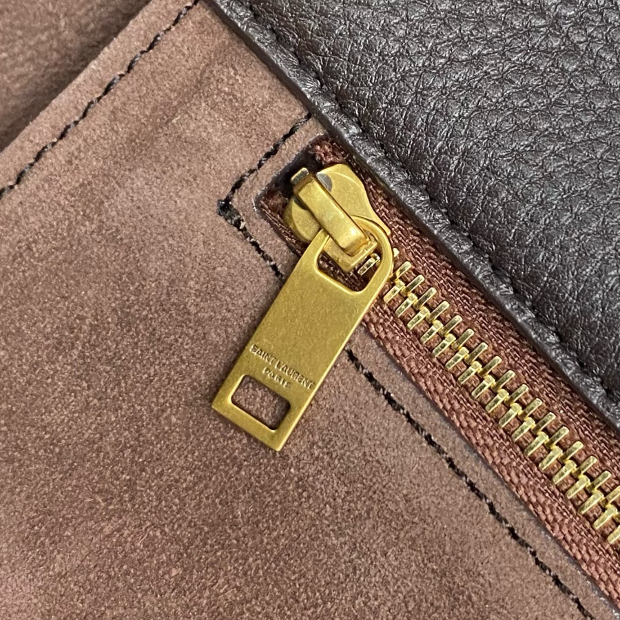 생로랑 그레인 가죽 소재의 LE 5 A 7 BEA 763435 502818cm 초콜릿7.jpg