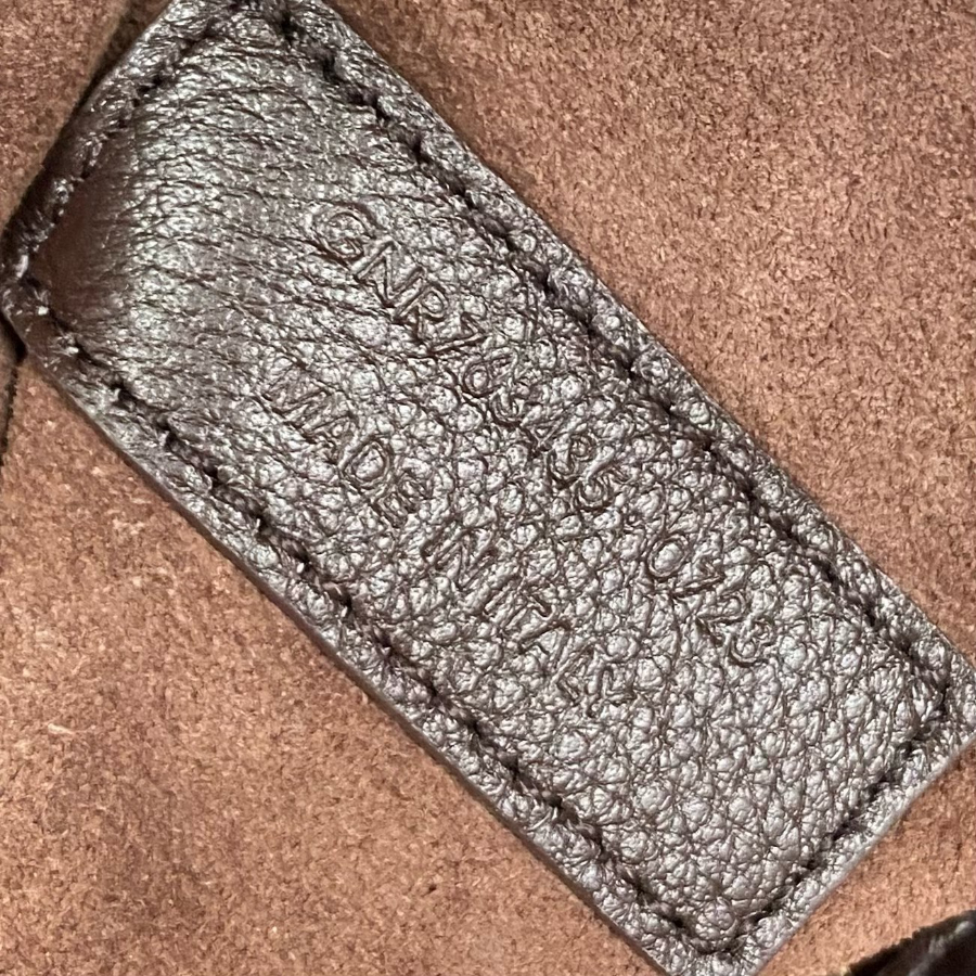 생로랑 그레인 가죽 소재의 LE 5 A 7 BEA 763435 502818cm 초콜릿8.jpg