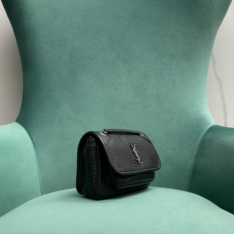 생로랑 그레인 램스킨 소재 NIKI 미니 블랙 828736 1812.55cm4.jpg