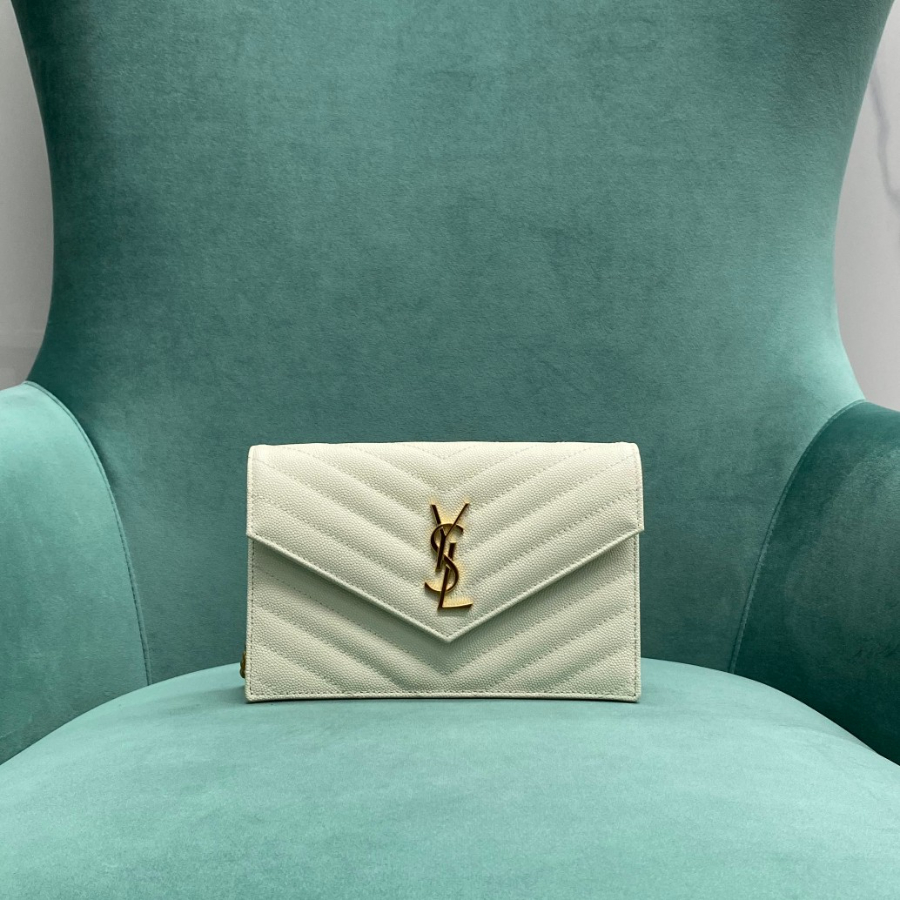 생로랑 금장 마틀라세 모노그램 체인 숄더백 지갑 393953 19411cm 스몰 화이트1.jpg