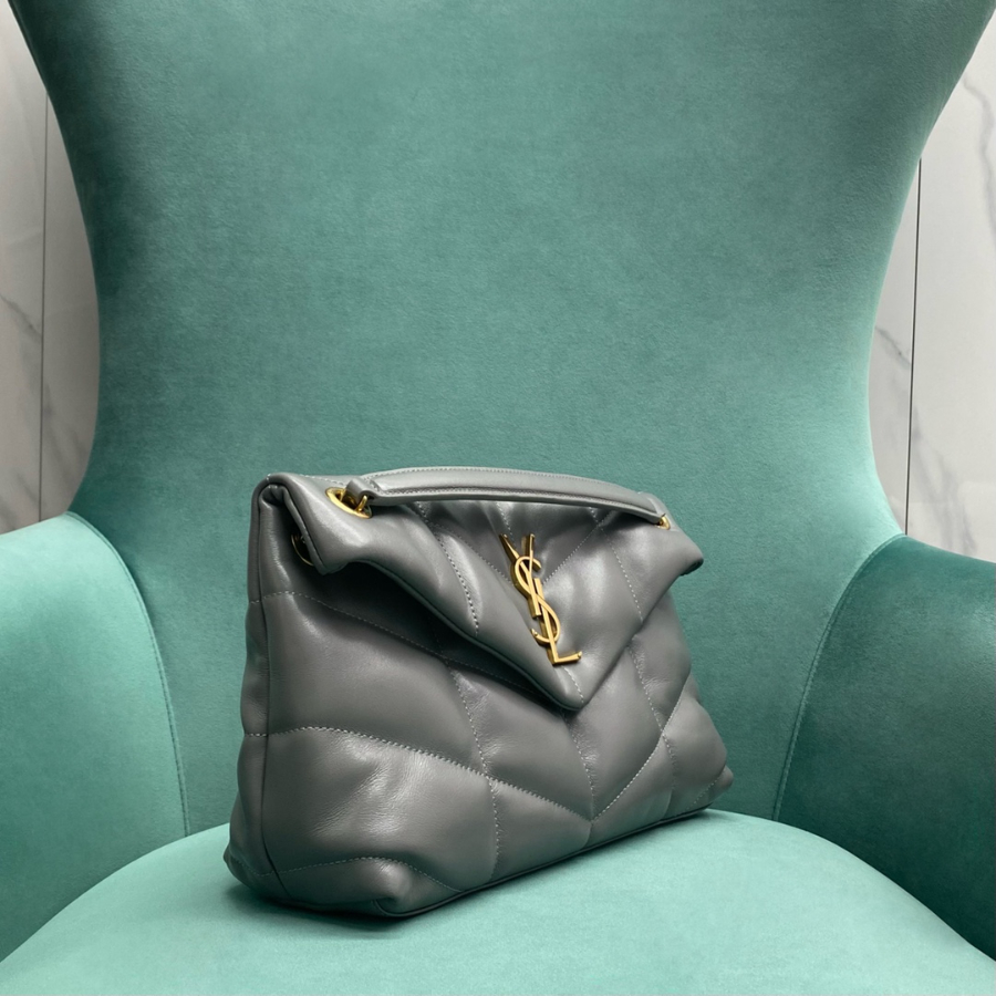 생로랑 나파 퀼팅 가죽 소재 PUFFER 스몰 577476 281118cm 그레이3.jpg